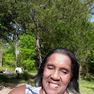 Meet your Posher, Joyce